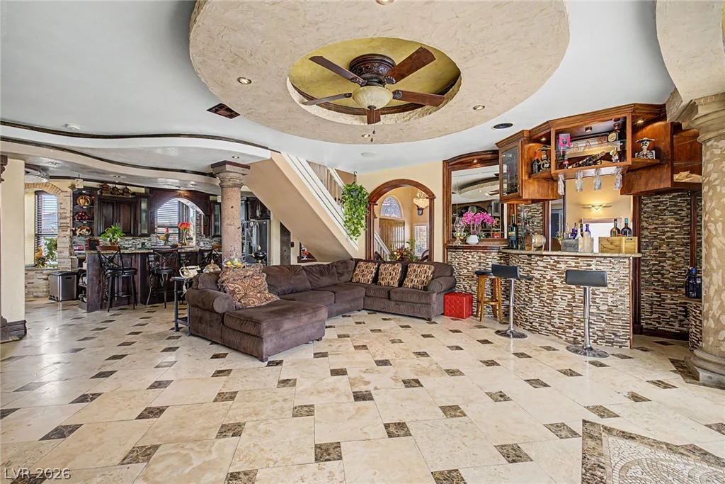 8985 Tenaya, Las Vegas, NV 89113