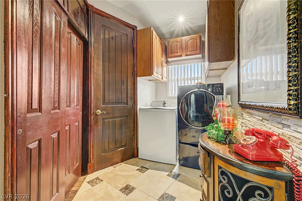 8985 Tenaya, Las Vegas, NV 89113