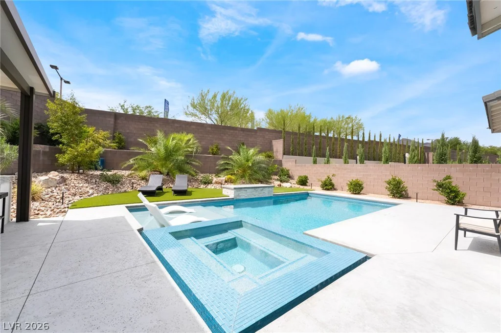 127 Malpaso, Las Vegas, NV 89138