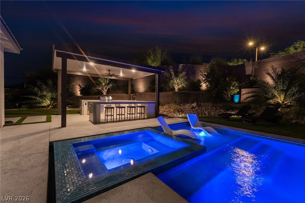 127 Malpaso, Las Vegas, NV 89138