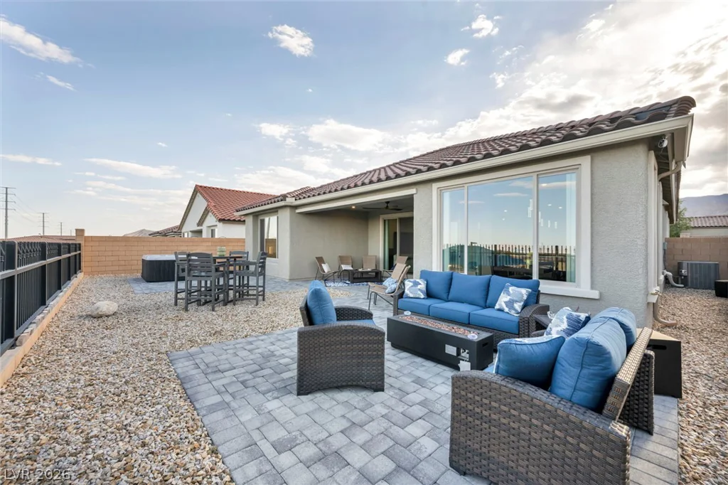 6424 Belgrossa Bend, Las Vegas, NV 89166