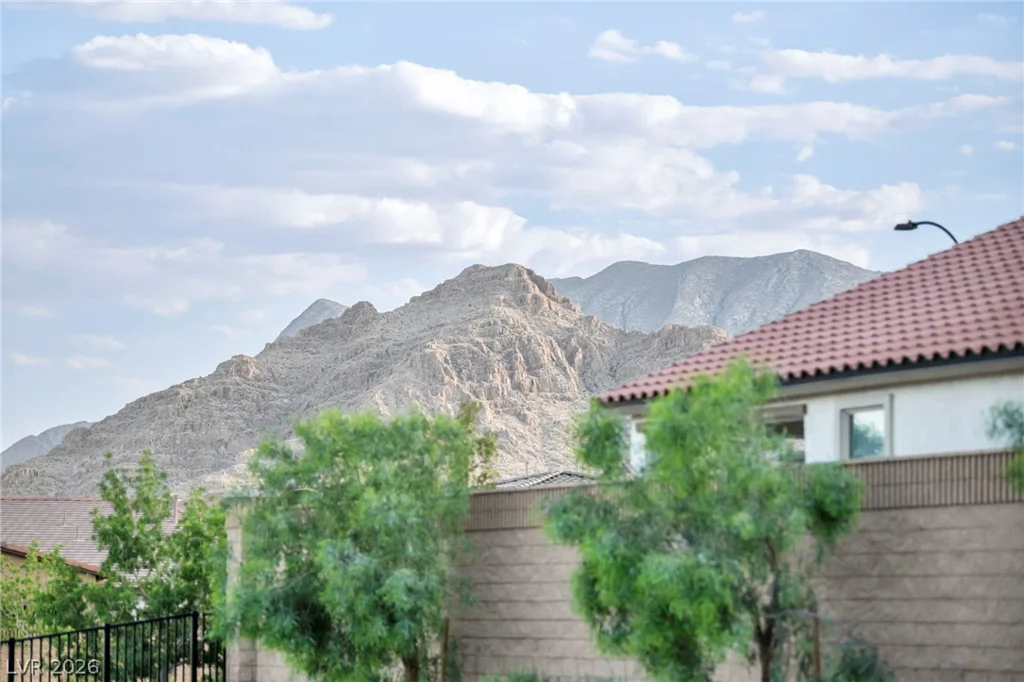 6424 Belgrossa Bend, Las Vegas, NV 89166
