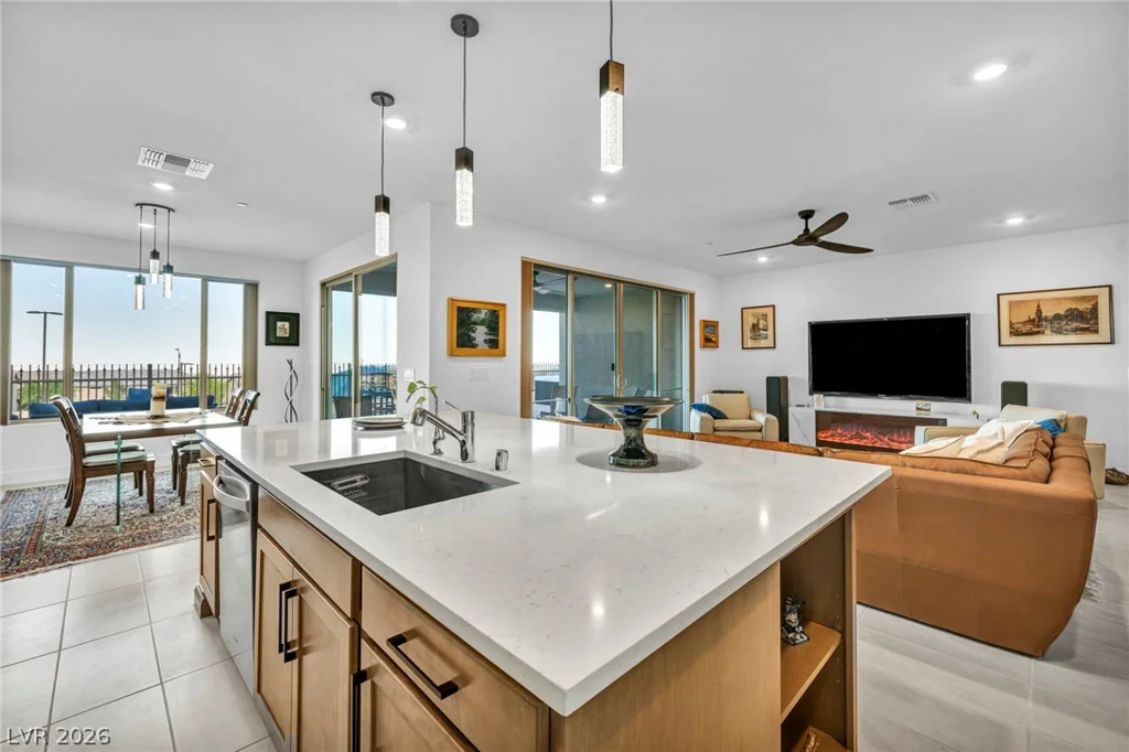 6424 Belgrossa Bend, Las Vegas, NV 89166