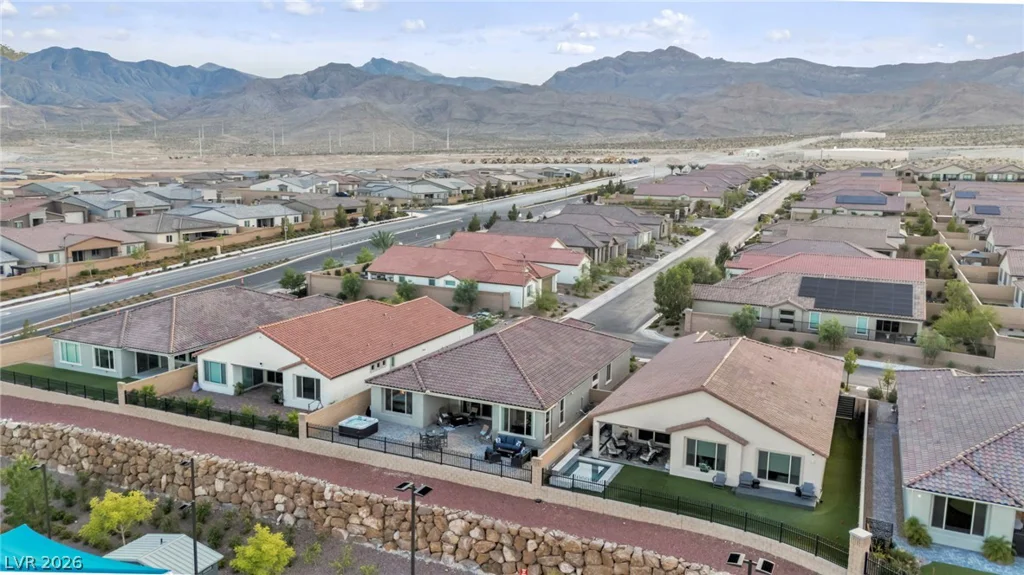 6424 Belgrossa Bend, Las Vegas, NV 89166