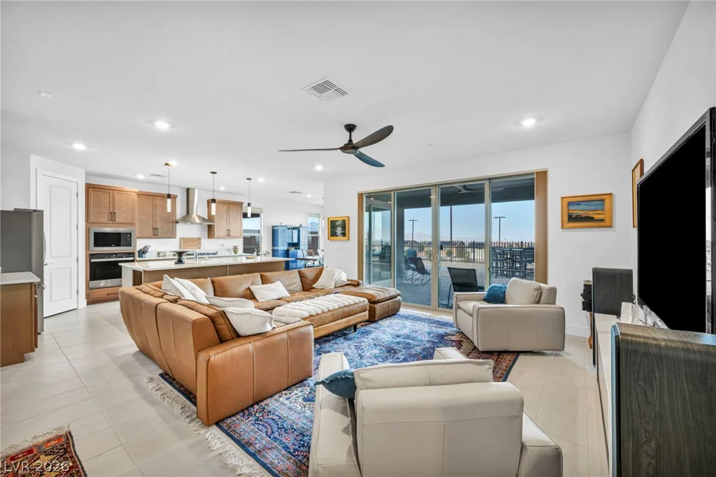 6424 Belgrossa Bend, Las Vegas, NV 89166
