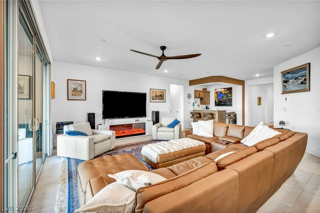 6424 Belgrossa Bend, Las Vegas, NV 89166