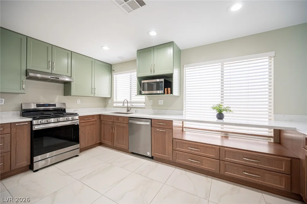 3725 Shanagolden, Las Vegas, NV 89129