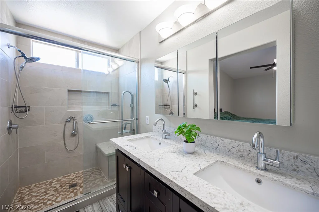3725 Shanagolden, Las Vegas, NV 89129