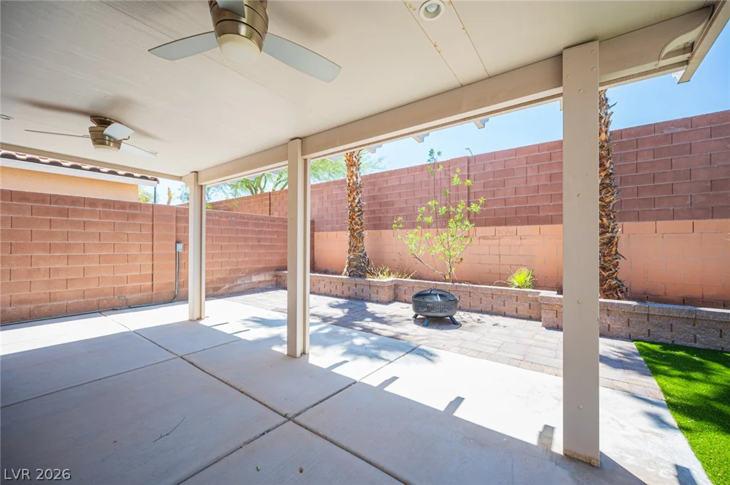 3725 Shanagolden, Las Vegas, NV 89129