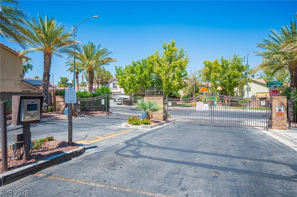 3725 Shanagolden, Las Vegas, NV 89129