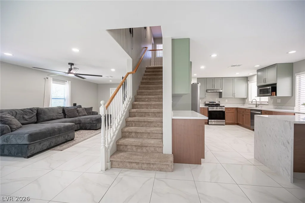 3725 Shanagolden, Las Vegas, NV 89129