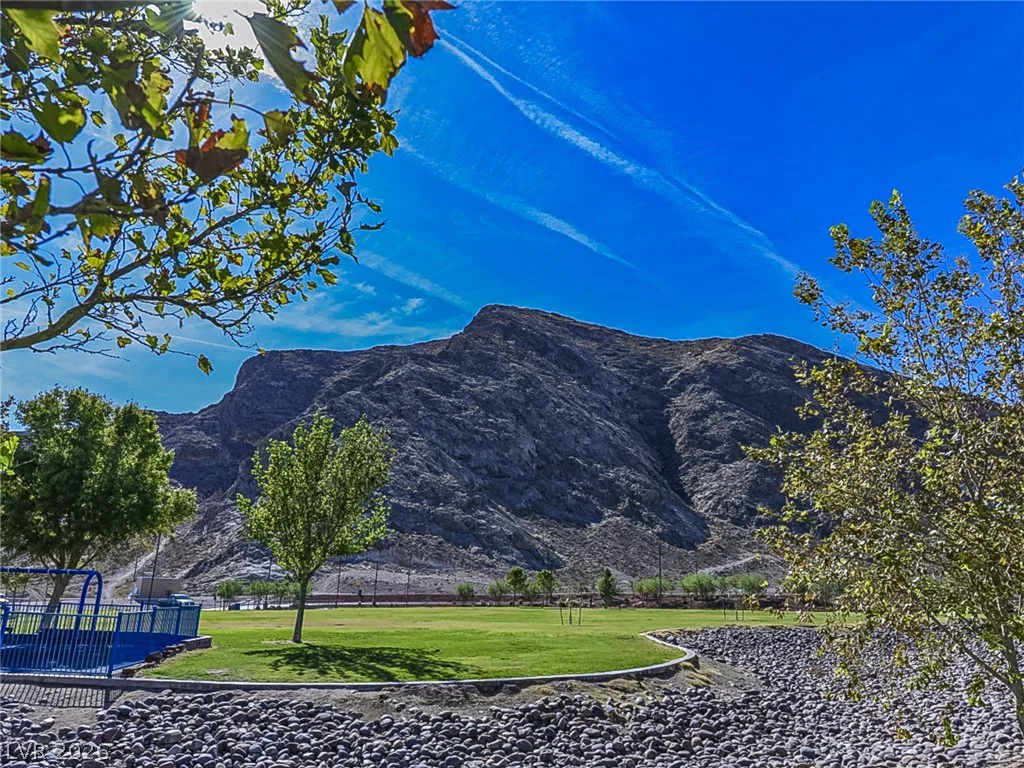 3725 Shanagolden, Las Vegas, NV 89129