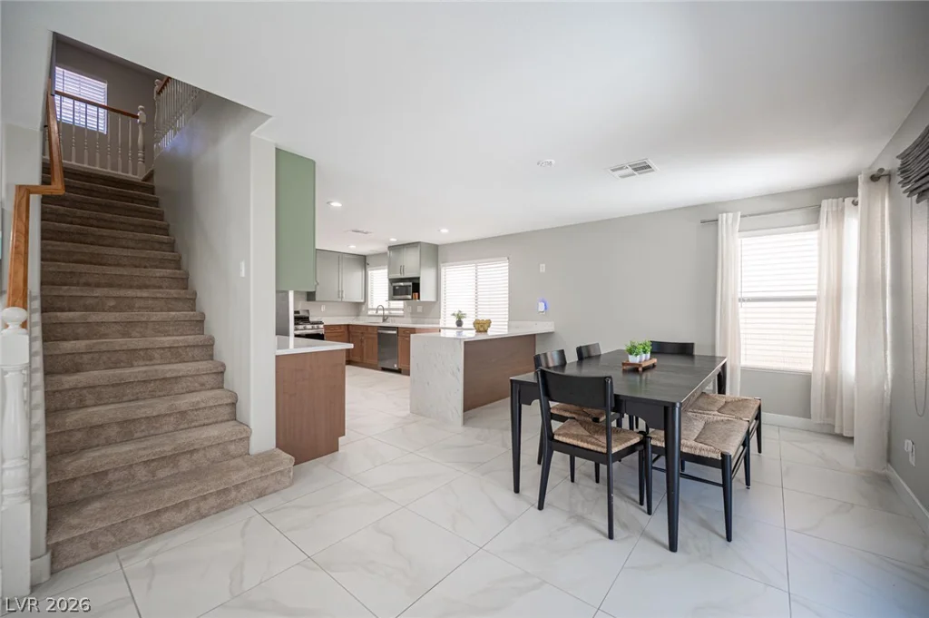 3725 Shanagolden, Las Vegas, NV 89129