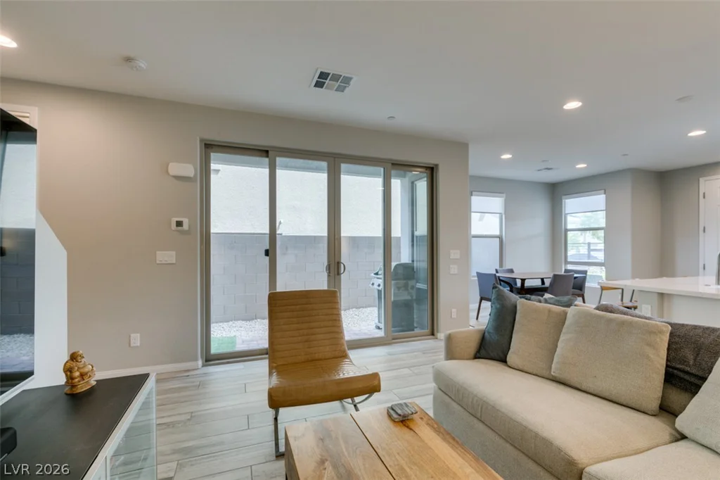 11755 Emerald Lake, Las Vegas, NV 89138