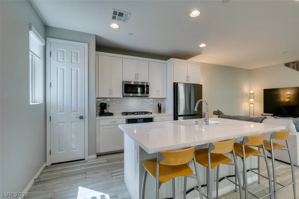 11755 Emerald Lake, Las Vegas, NV 89138
