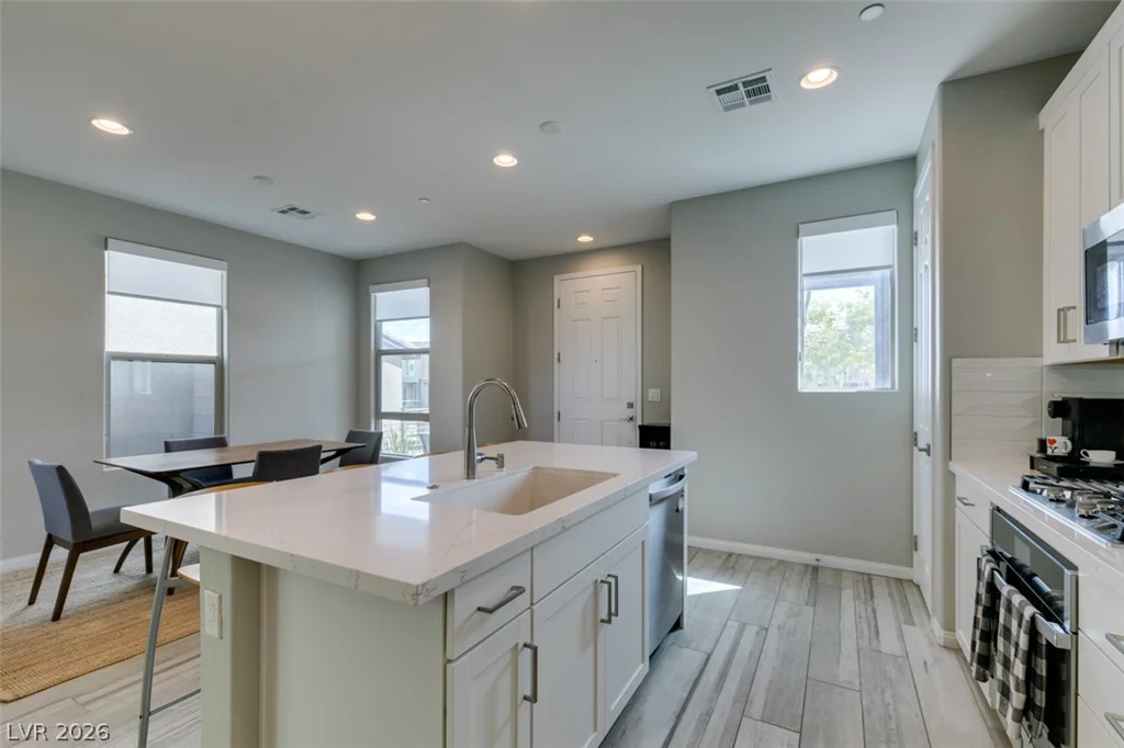 11755 Emerald Lake, Las Vegas, NV 89138