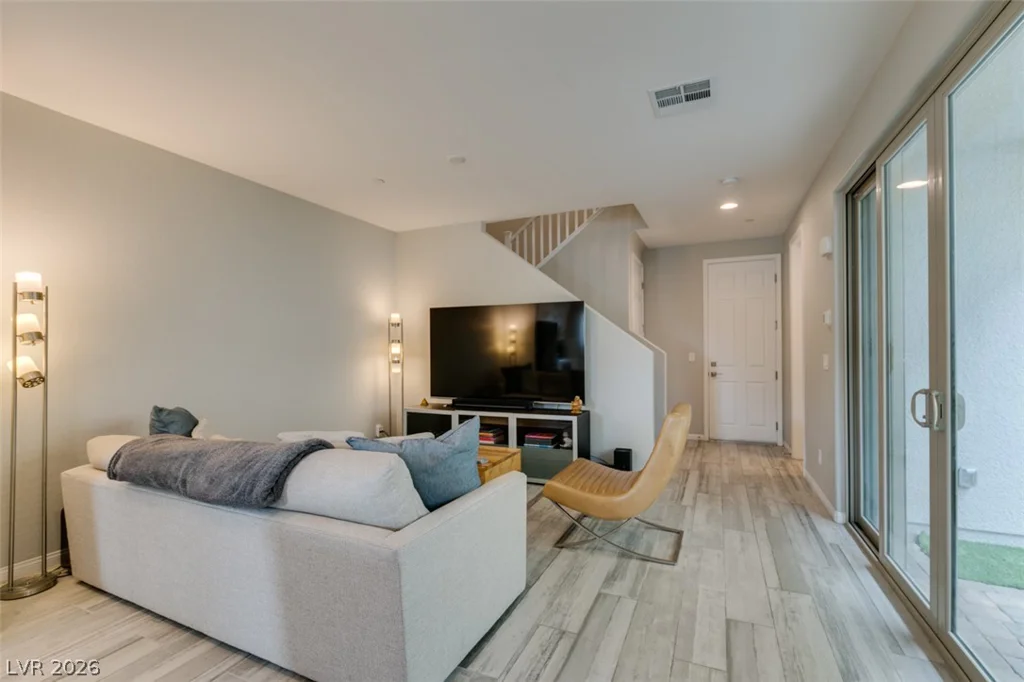 11755 Emerald Lake, Las Vegas, NV 89138