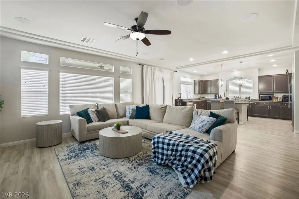 10179 Bishops Peak, Las Vegas, NV 89141