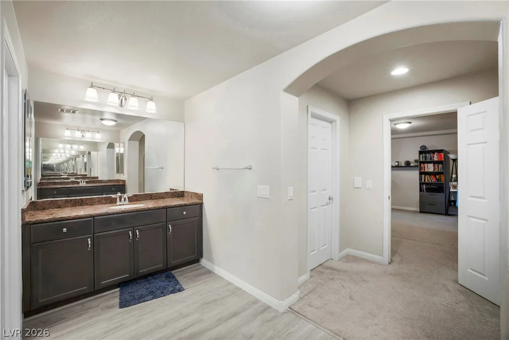 10179 Bishops Peak, Las Vegas, NV 89141
