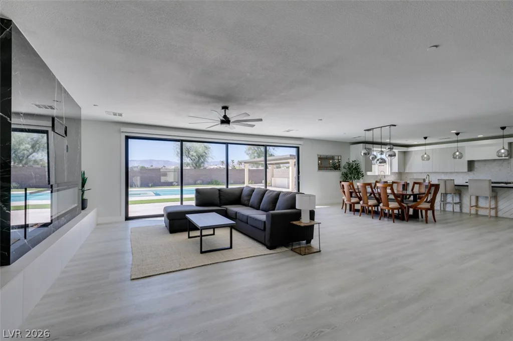 8741 Grand Pass, Las Vegas, NV 89113
