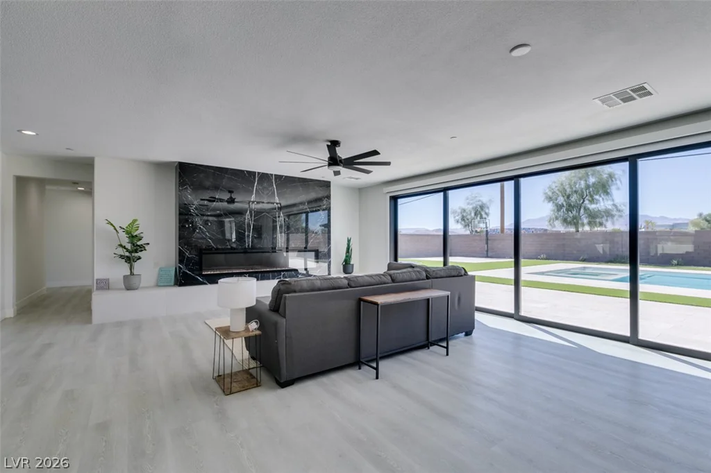 8741 Grand Pass, Las Vegas, NV 89113