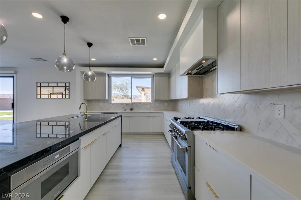 8741 Grand Pass, Las Vegas, NV 89113