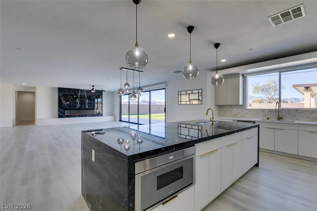 8741 Grand Pass, Las Vegas, NV 89113