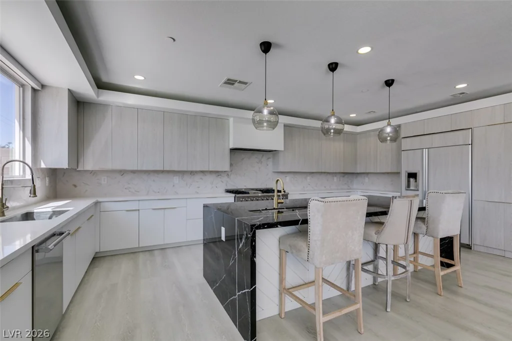 8741 Grand Pass, Las Vegas, NV 89113