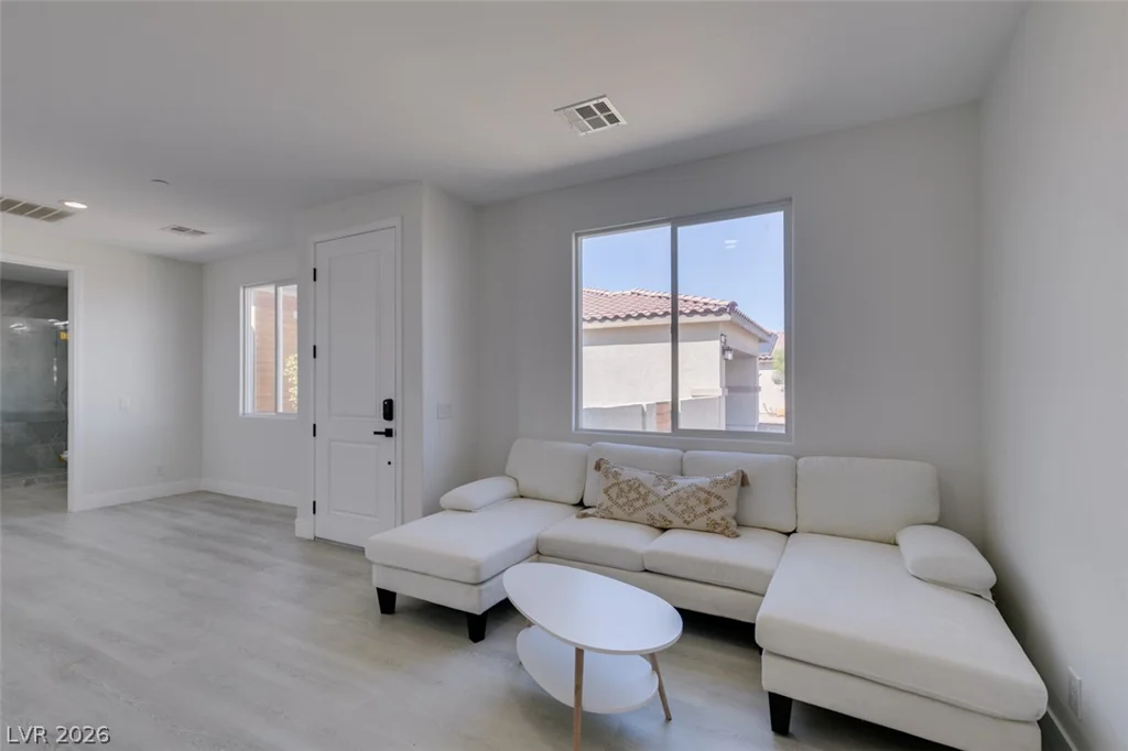 8741 Grand Pass, Las Vegas, NV 89113