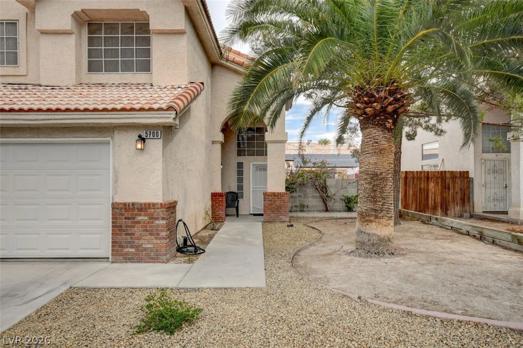 5700 Royal Castle, Las Vegas, NV 89130