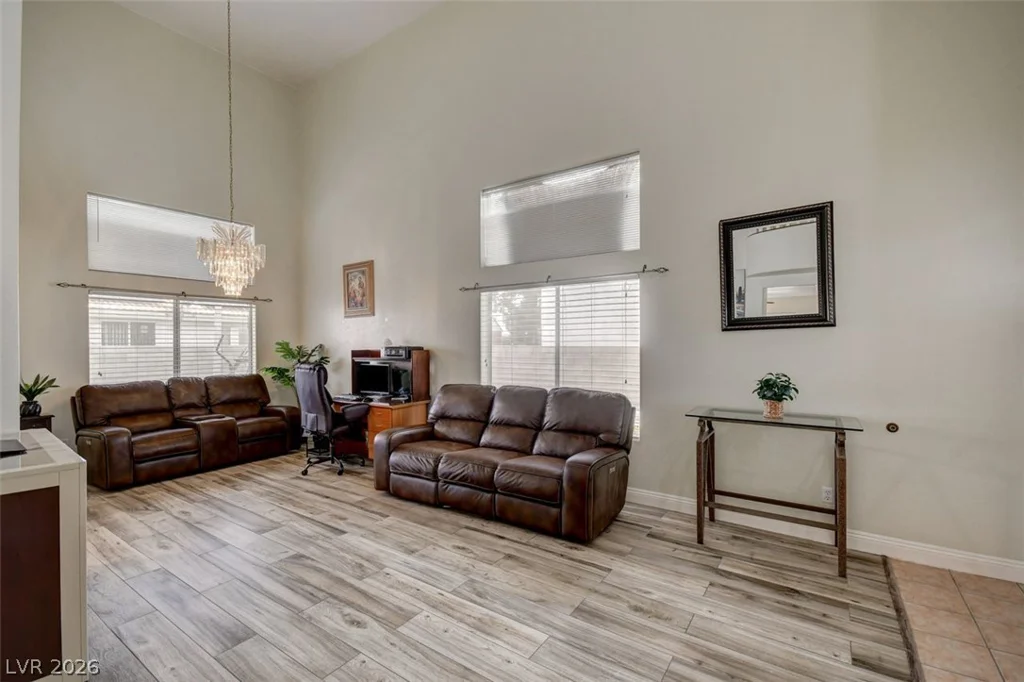 5700 Royal Castle, Las Vegas, NV 89130
