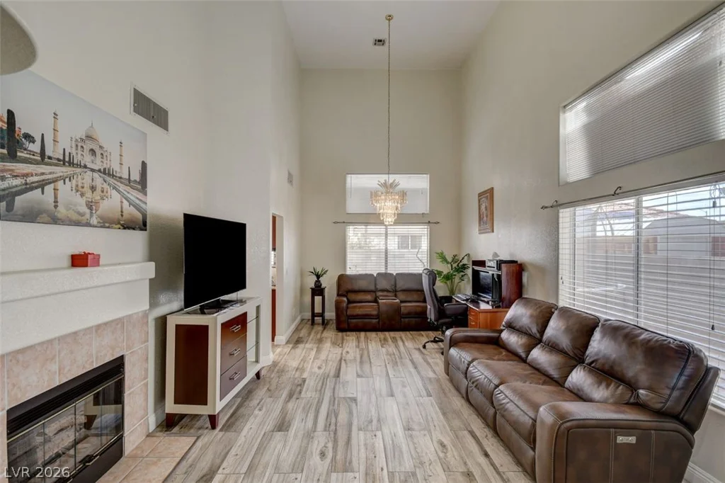 5700 Royal Castle, Las Vegas, NV 89130