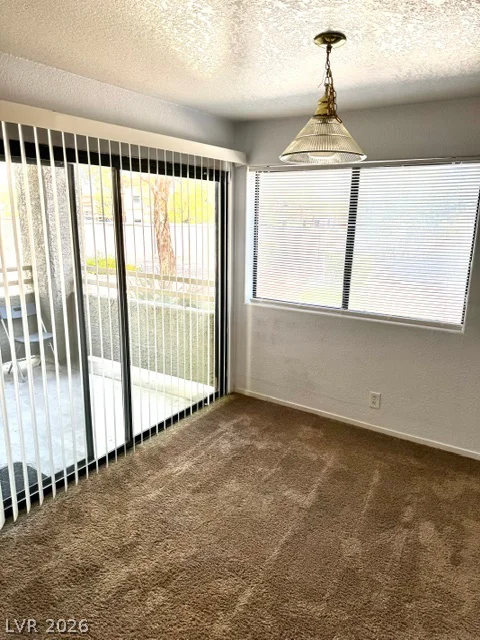 5032 Rainbow, Las Vegas, NV 89118