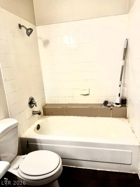 5032 Rainbow, Las Vegas, NV 89118