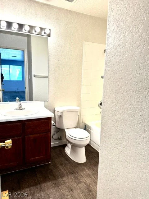 5032 Rainbow, Las Vegas, NV 89118