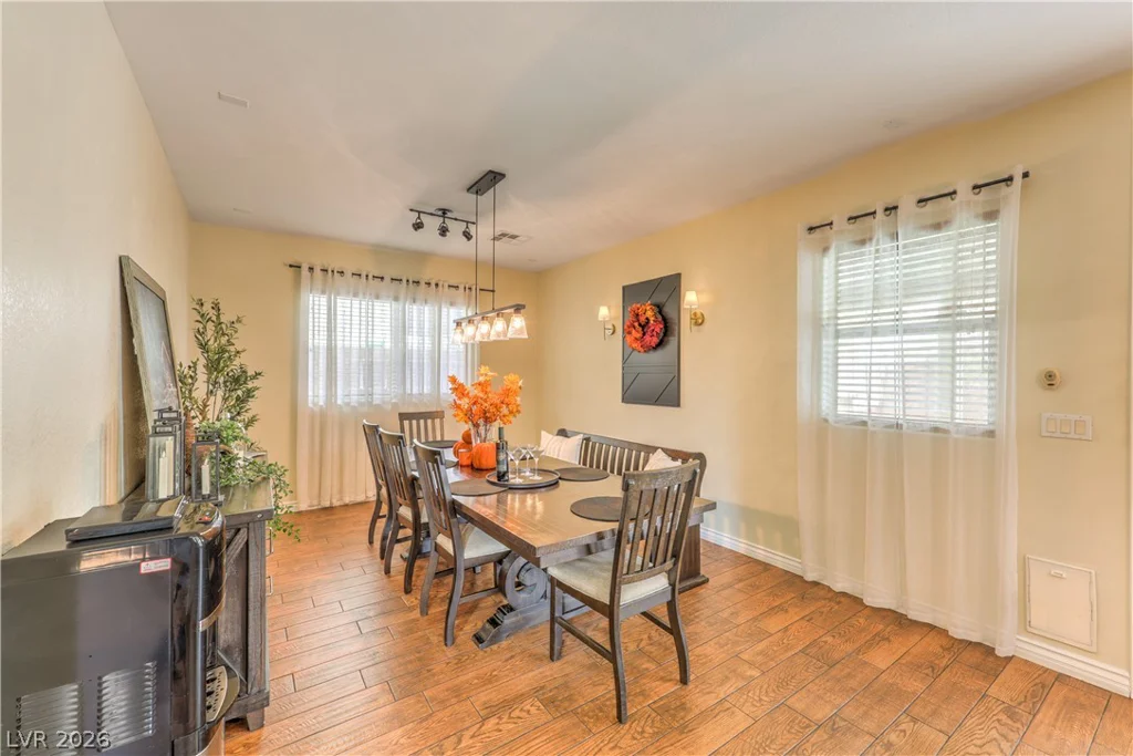 1908 Ashburn, North Las Vegas, NV 89032