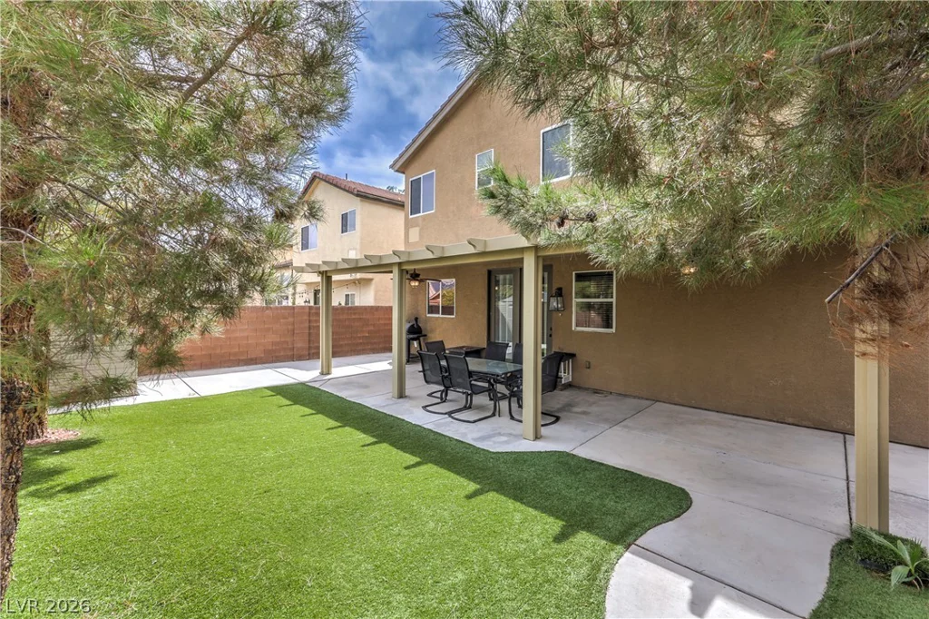 1908 Ashburn, North Las Vegas, NV 89032