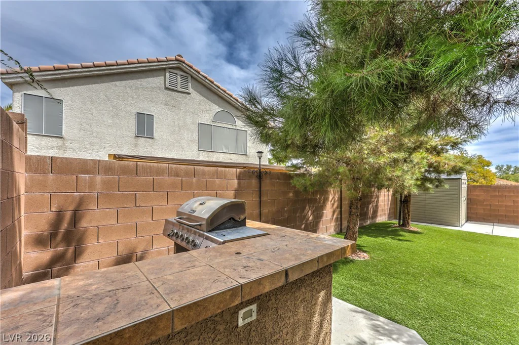 1908 Ashburn, North Las Vegas, NV 89032