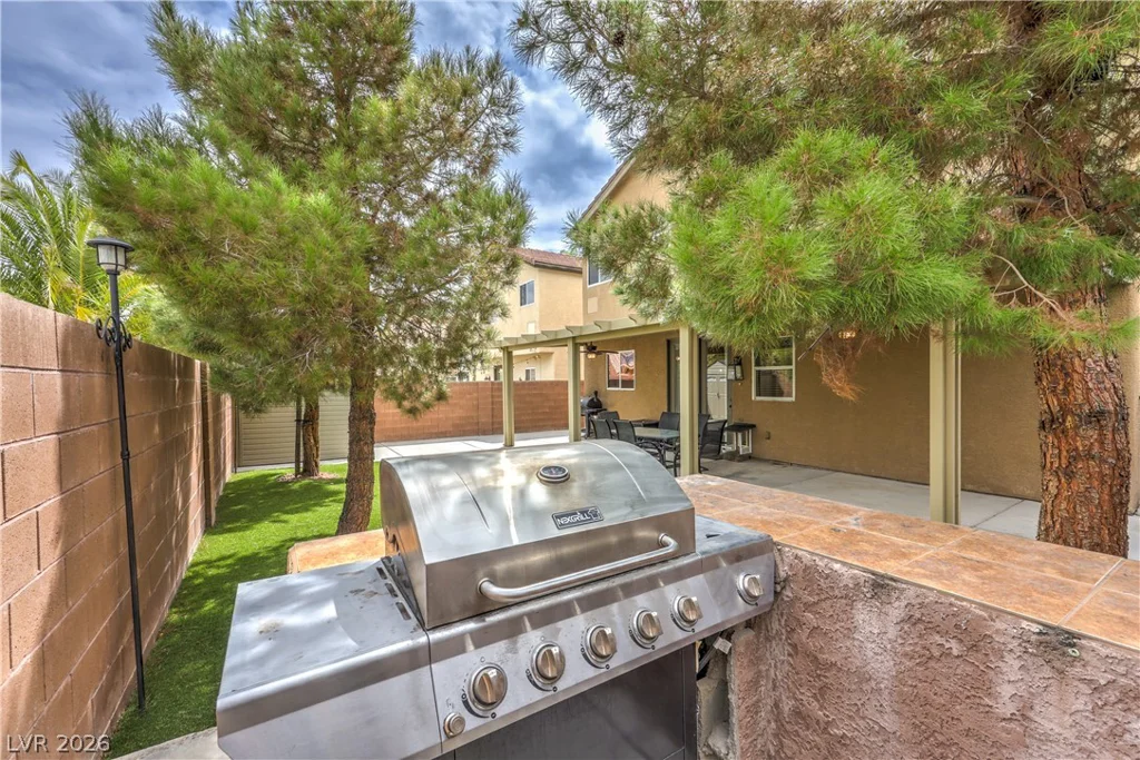 1908 Ashburn, North Las Vegas, NV 89032