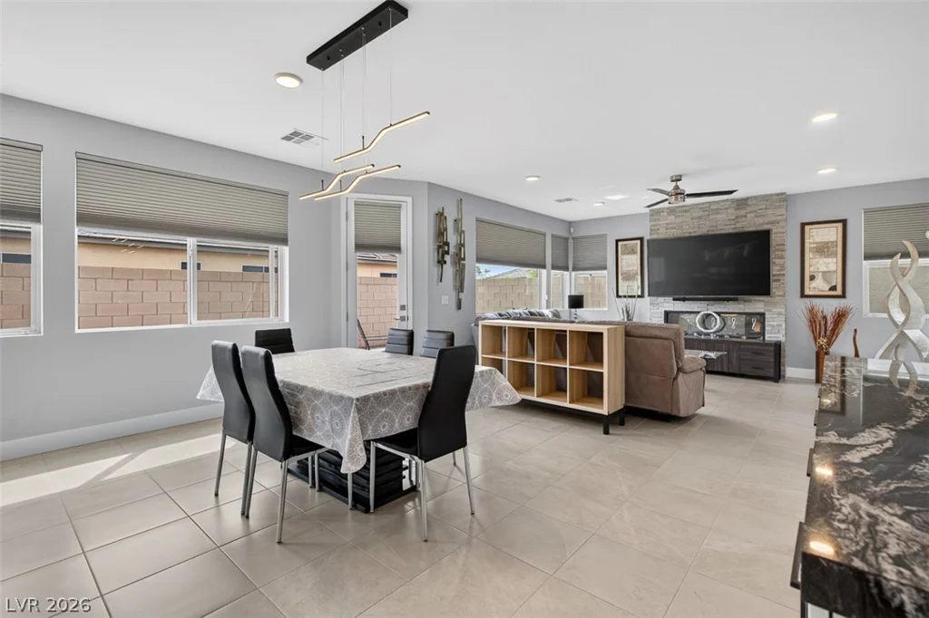 6342 Redstone Hills, Las Vegas, NV 89148