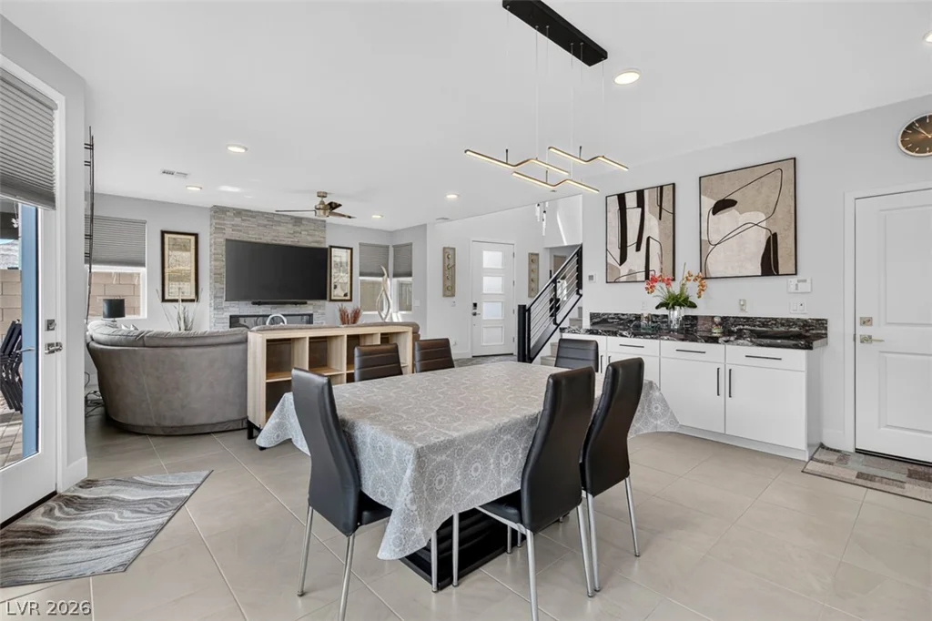 6342 Redstone Hills, Las Vegas, NV 89148