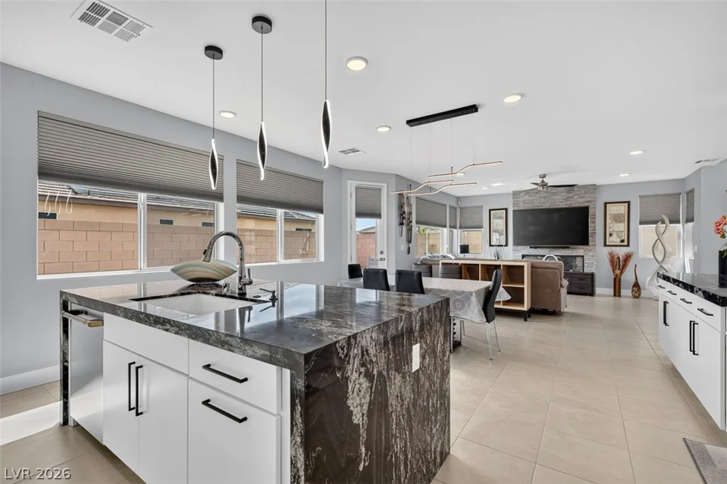 6342 Redstone Hills, Las Vegas, NV 89148