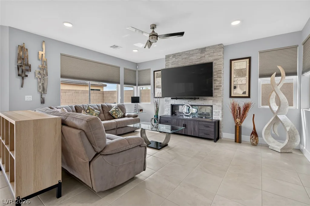 6342 Redstone Hills, Las Vegas, NV 89148