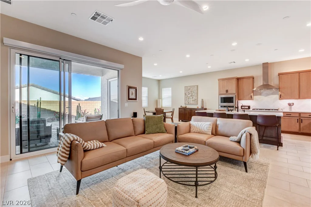 9006 Coastal Oaks, Las Vegas, NV 89166