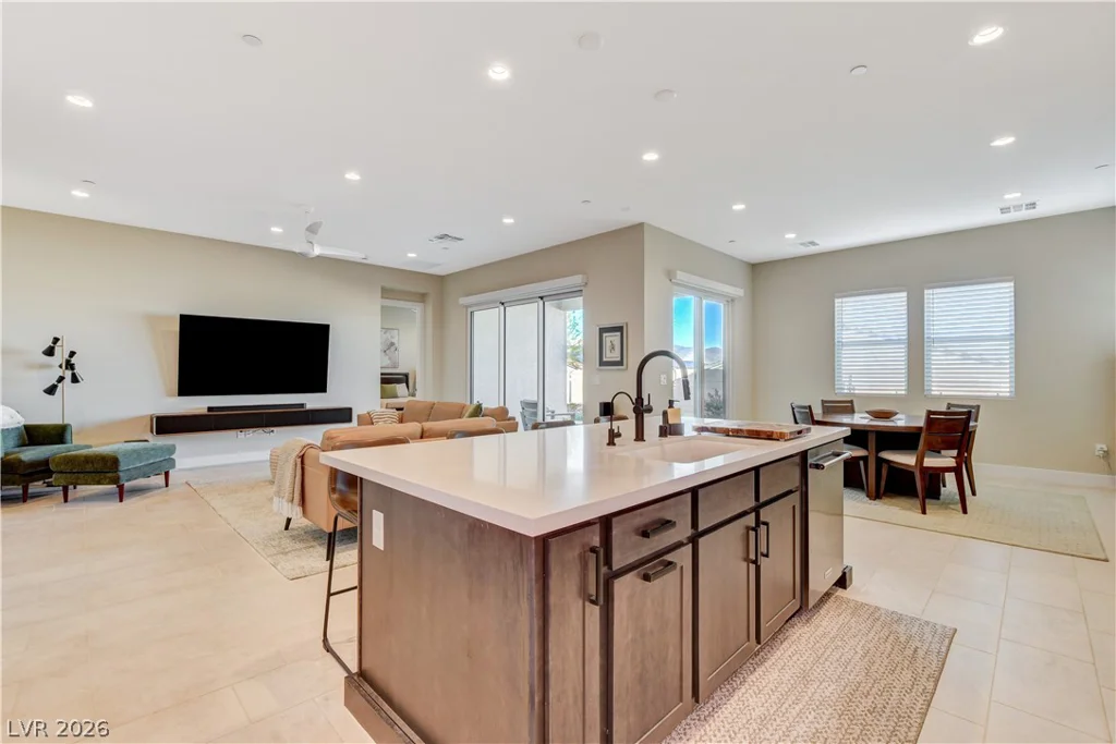 9006 Coastal Oaks, Las Vegas, NV 89166