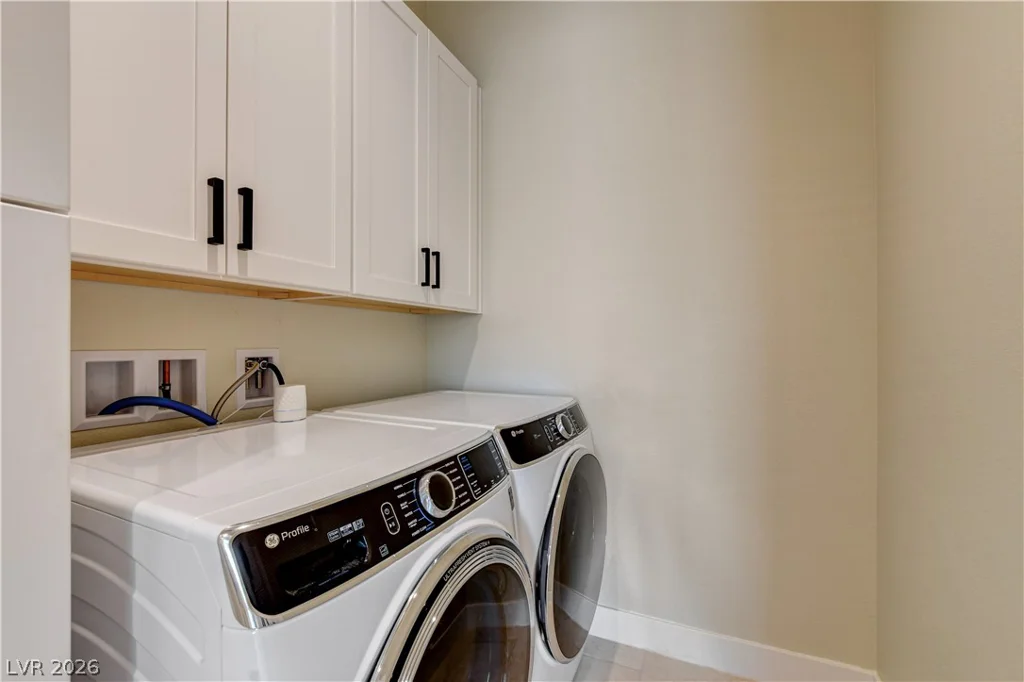 9006 Coastal Oaks, Las Vegas, NV 89166