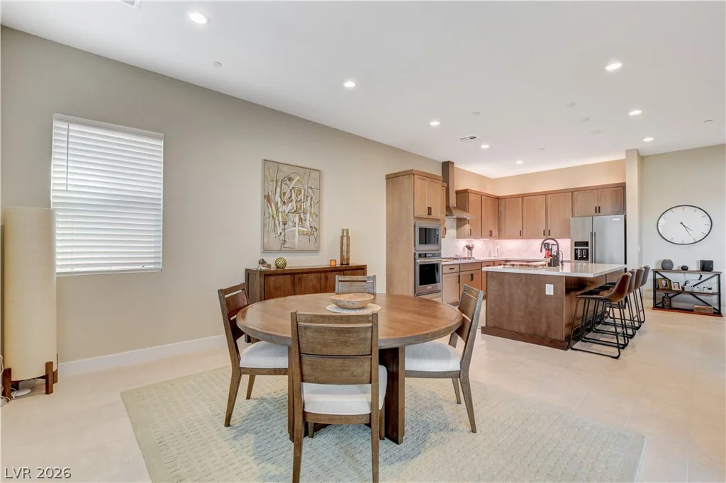 9006 Coastal Oaks, Las Vegas, NV 89166