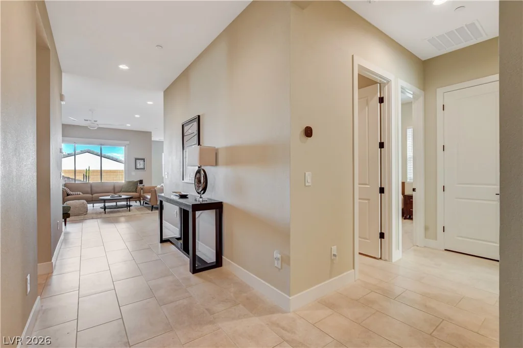 9006 Coastal Oaks, Las Vegas, NV 89166