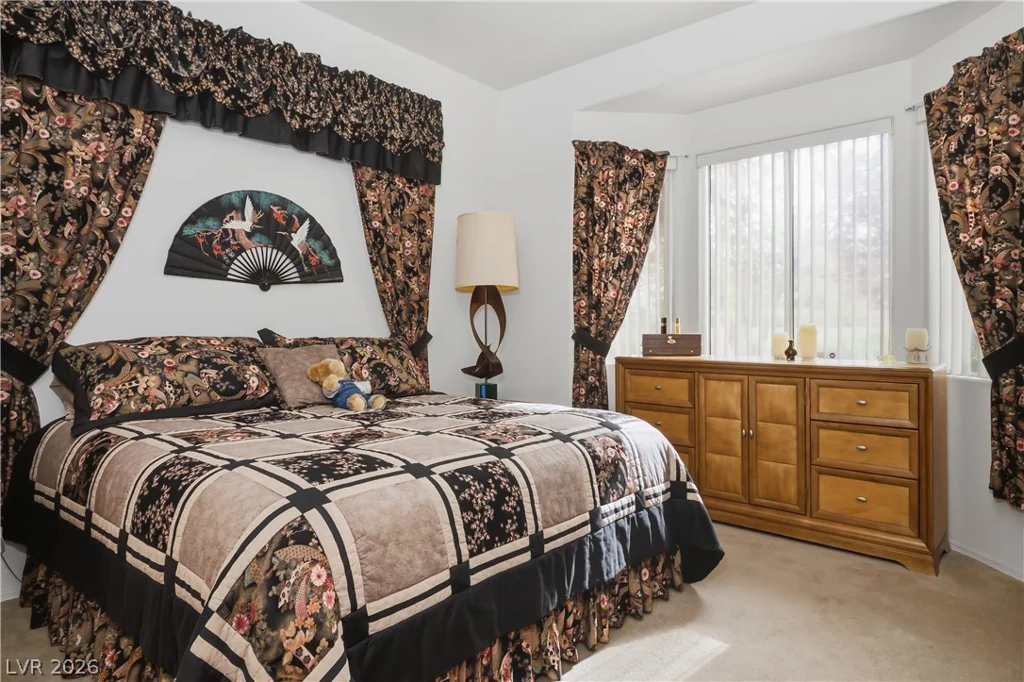 2002 Bellview, Las Vegas, NV 89134