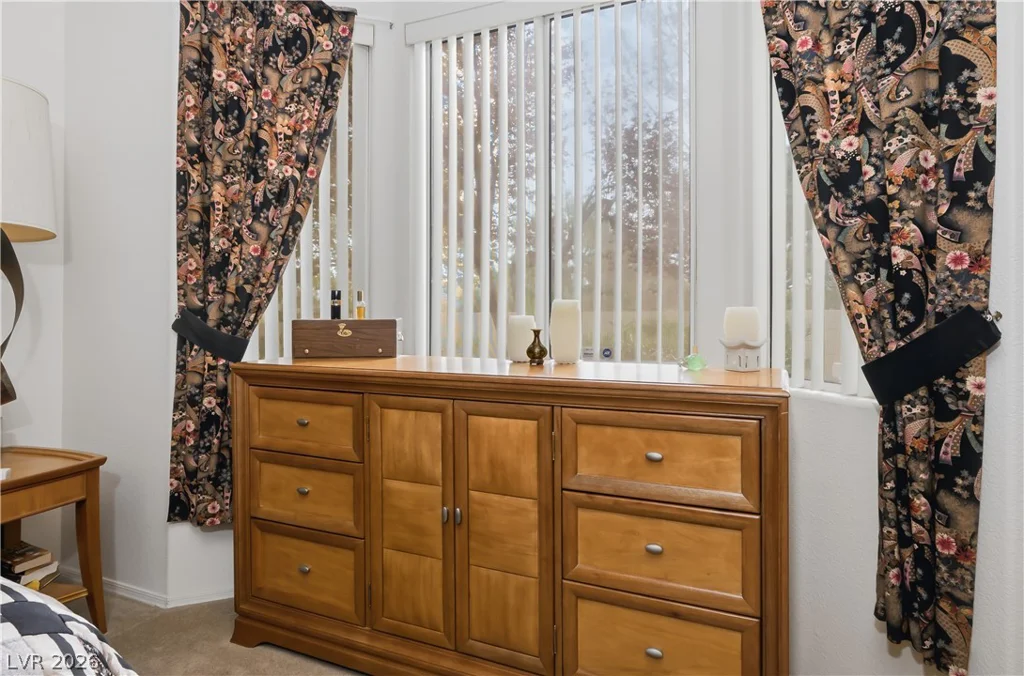 2002 Bellview, Las Vegas, NV 89134